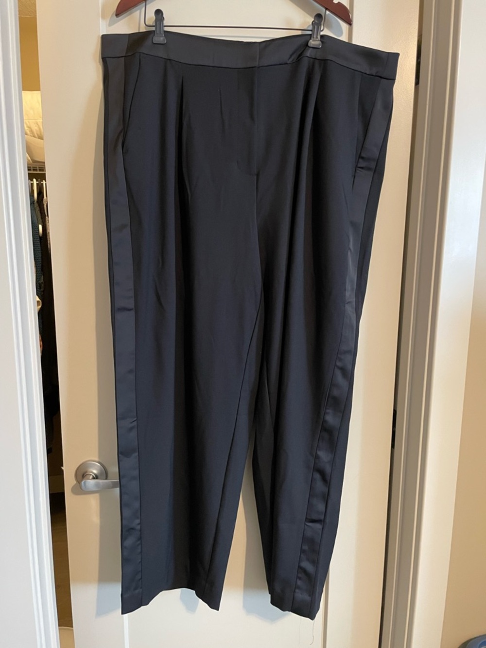 Old Navy Black Wide-Leg Trousers with Satin Side Stripes